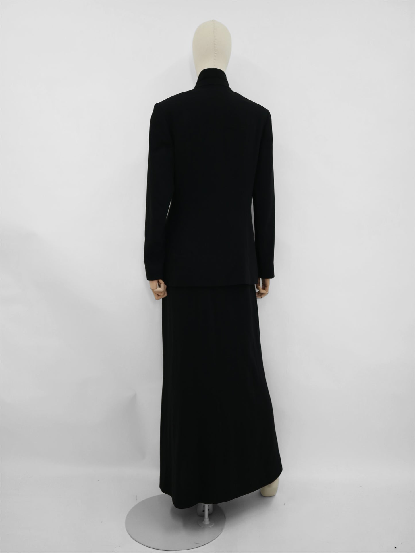 Jigsaw 2 Piece Suit in Black 100% Wool